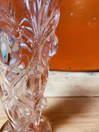 Vaasje van roze persglas