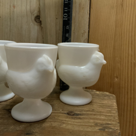 Witte eierdopjes van persglas LUMINARC