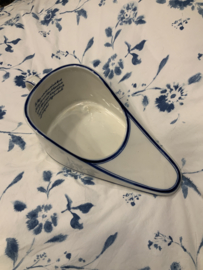 Ondersteek of slipper bedpan