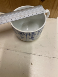 Set van 2 oude kopjes BLAU SAKS