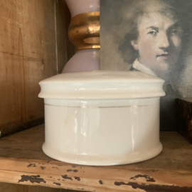 Oude apothekers pot