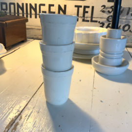 3 melkbekers van Regout