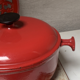 Een pan van LE CREUSET