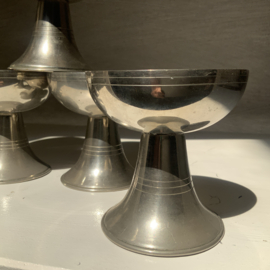 Vintage, metalen ijscoupe