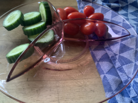 Verdeelschaal van roze persglas