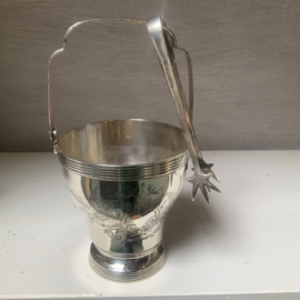 Verzilverd, vintage ijsemmertje met klontjes tang