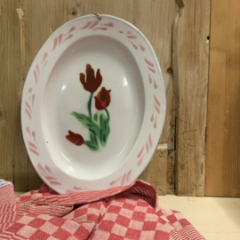 Ovaal,  geëmailleerde schaal met tulp