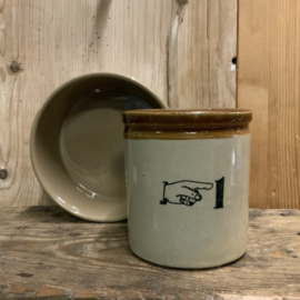 Nr. 1 pot