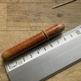 Antieke houten naalden koker