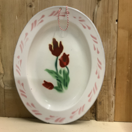 Ovaal,  geëmailleerde schaal met tulp