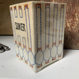 Oude verweerde pot “SUIKER”