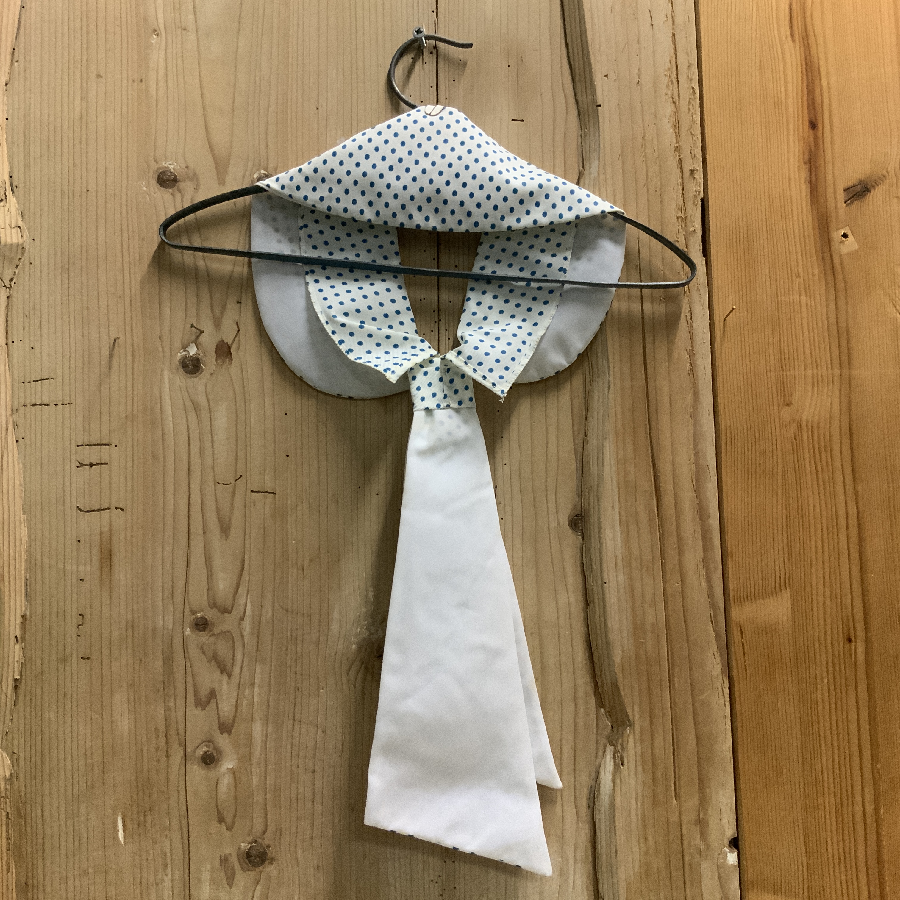 Blauw gestipt, vintage nep kraagje