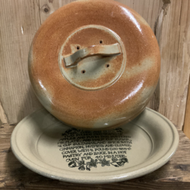 Een keramieken cloche