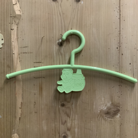 Set van 5 kledinghangers ( set 4)