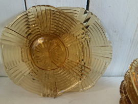 Gebaksbordjes, amber kleurig