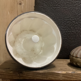 Oude puddingvorm