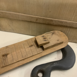 Houten bootje, volkskunst