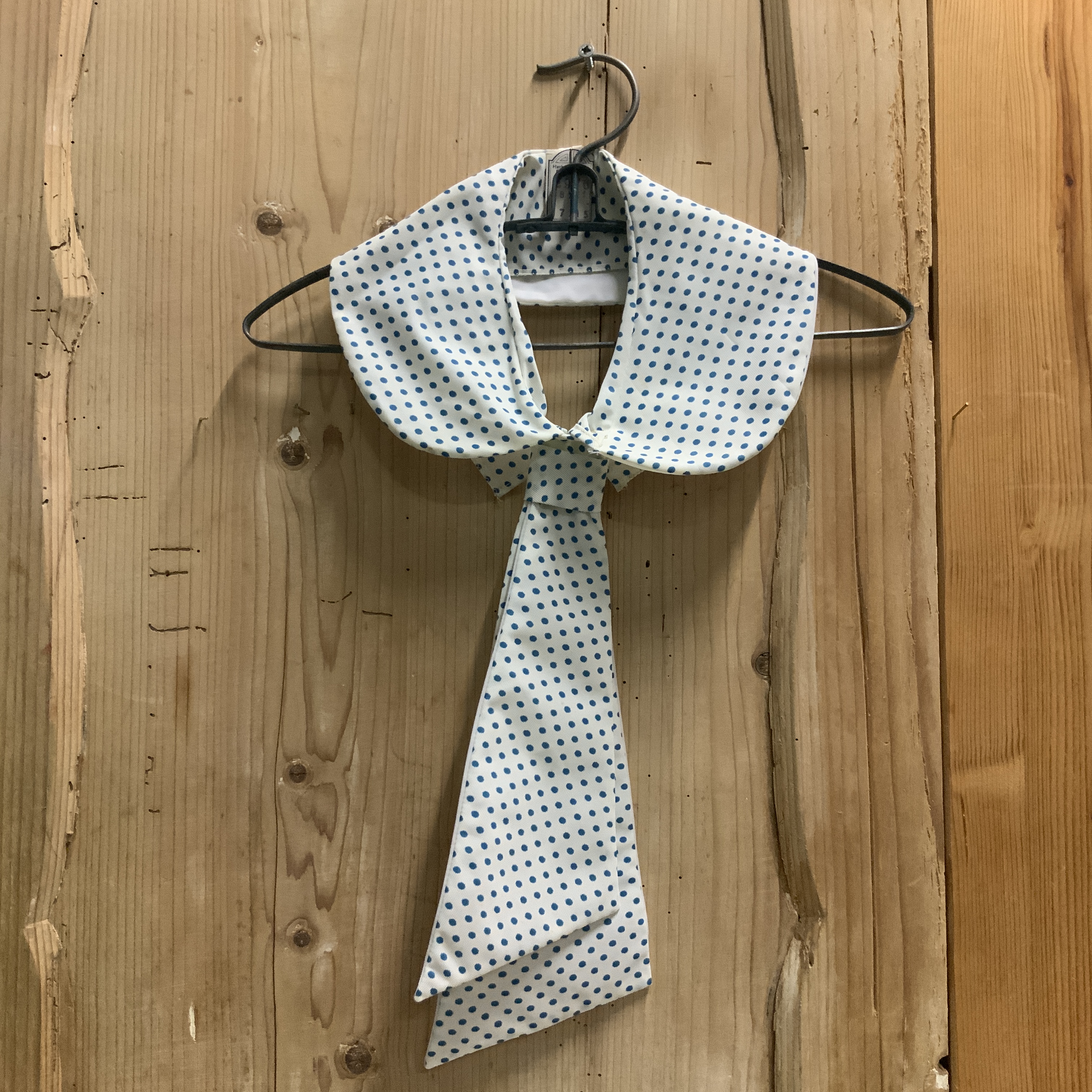 Blauw gestipt, vintage nep kraagje