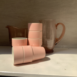 Set roze bekers