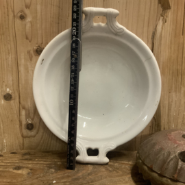 Antiek schaaltje op voet