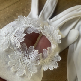 Witte handschoentjes