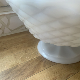 Vintage fruitschaal opaline/ melkglas