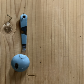 Een set emaille kinderspeelgoed