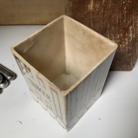 Oude verweerde pot “SUIKER”