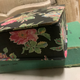 Oude Franse stoffen doos