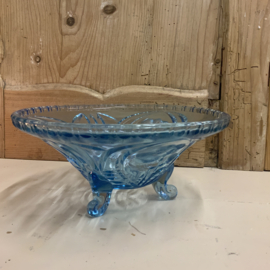 Blauwe schaal op pootjes