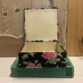 Oude Franse stoffen doos