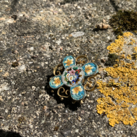 Millefiori broche