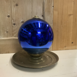 Een ENORME kerstbal