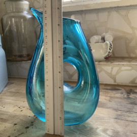 Turqoise kan van glas