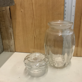 Klein oud voorraadpotje van glas