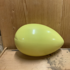 Geel, plastic paasei