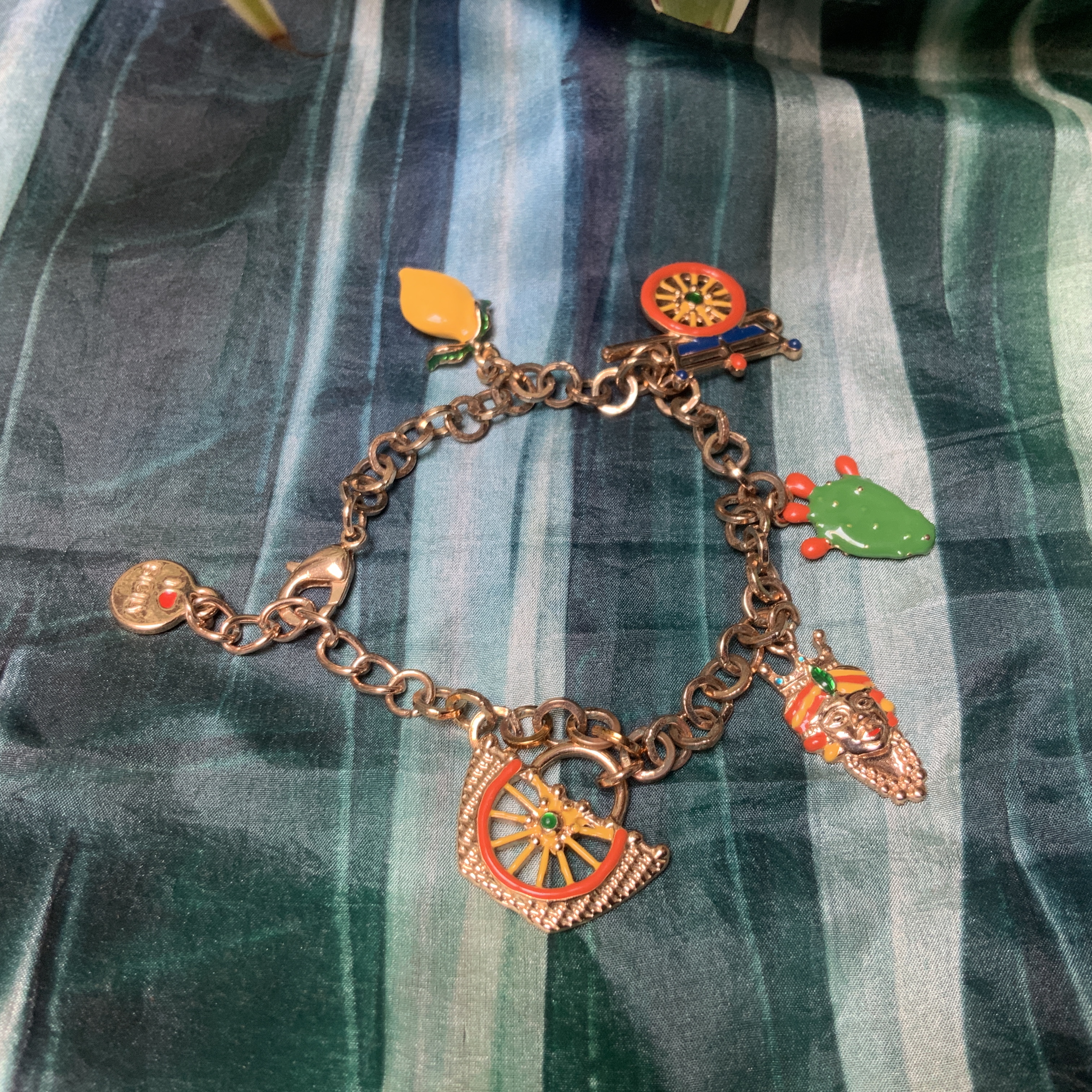 Bedelarmbandje BYS
