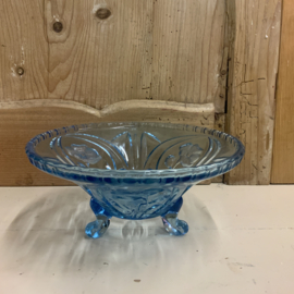 Blauwe schaal op pootjes