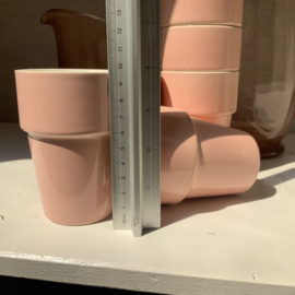 Set roze bekers