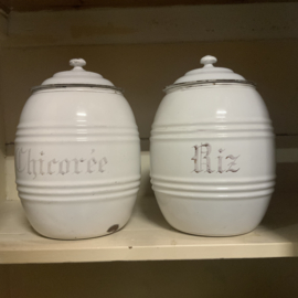 Set geëmailleerde voorraadpotten