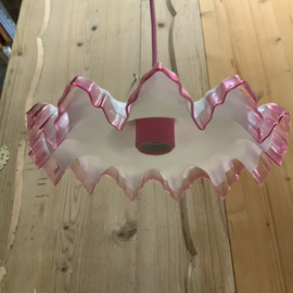 Melkglas lamp met roze rand