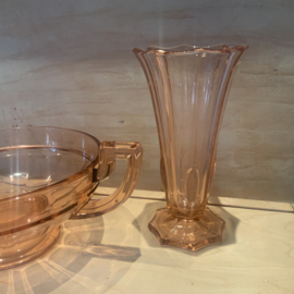 Art deco vaas van roze pers glas