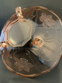 Roze persglas schaal