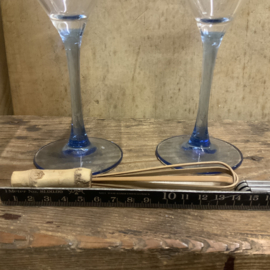 Een bamboe champagnekloppertje