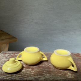 Delen kinderservies van fabriek ERICA Hoogezand