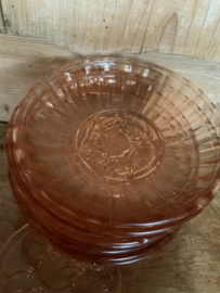 Gebaksset van roze persglas