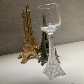 Een “ IJFFELTOREN GLAS”