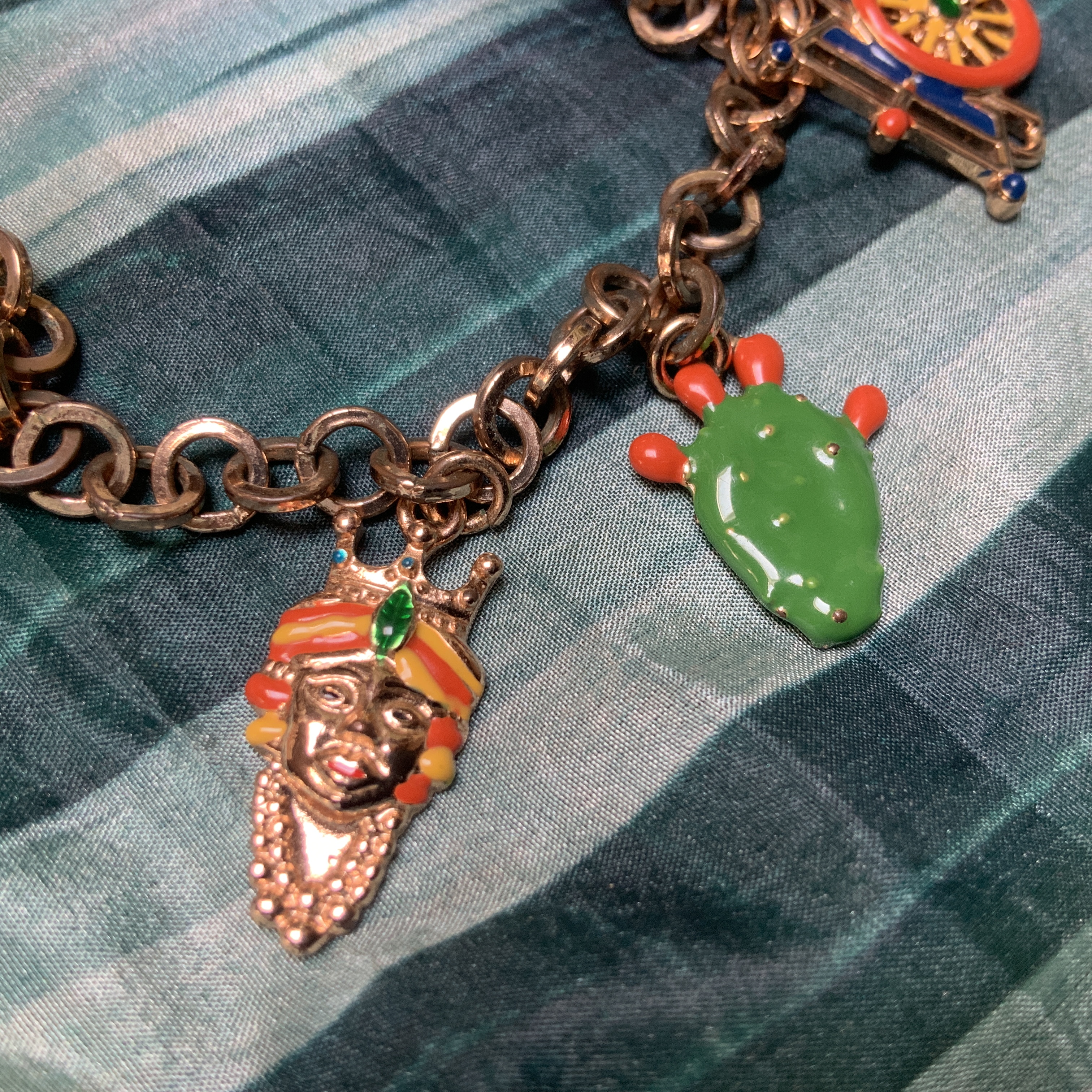 Bedelarmbandje BYS