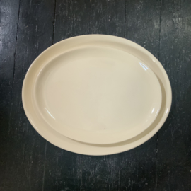 Set grote platte schalen, aardewerk