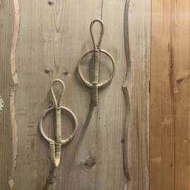 Set van 2 rotan haken